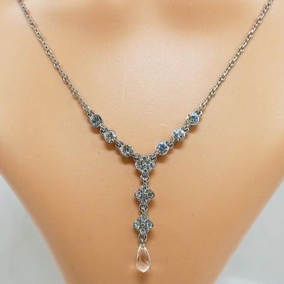 GIVENCHY Dazzling Designer Crystal Necklace Signed - Picture 6 of 9